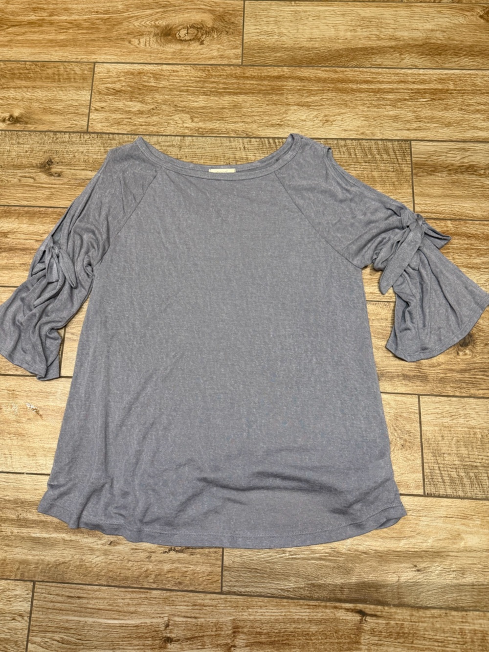 ODDY Women's Long Sleeve Crew Top in Heather Gray with Tie-Sleeve Detail